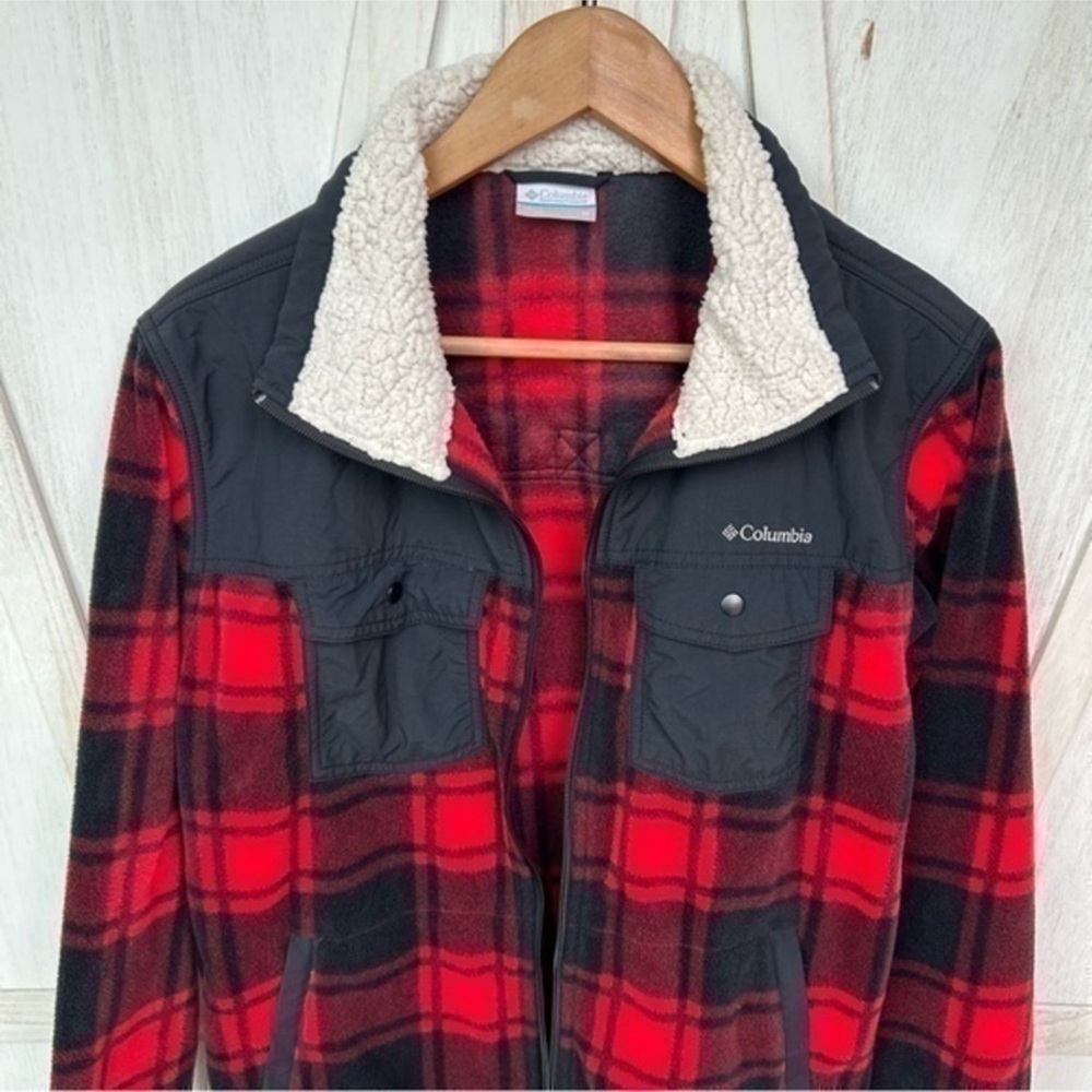 ✨Columbia Women's Black and Red Plaid Utility Mountain Jacket - Picture 4 of 9